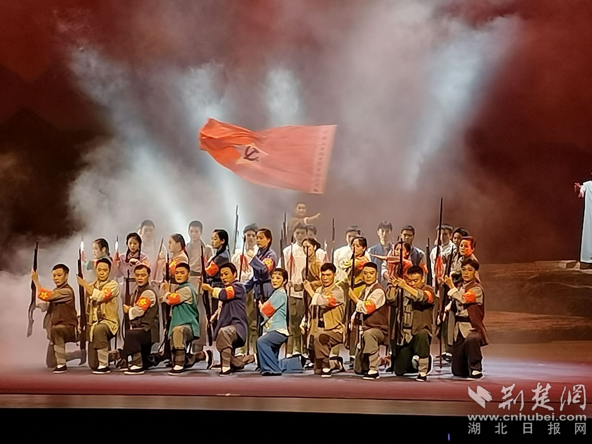 北路子花鼓戲《大悟烽火》展演現(xiàn)場。.jpeg.jpeg